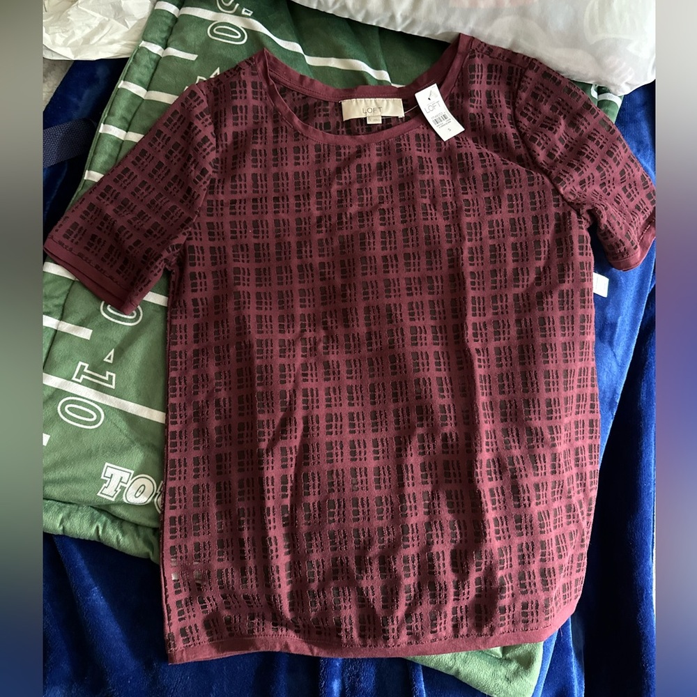 LOFT Burgundy Short Sleeve Tee